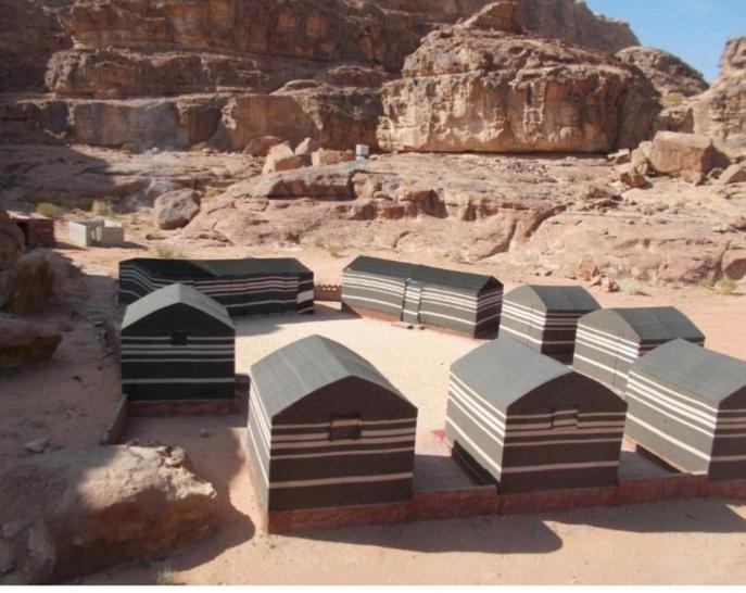 Merry Land Wadi Rum Camp Hotel Exterior photo