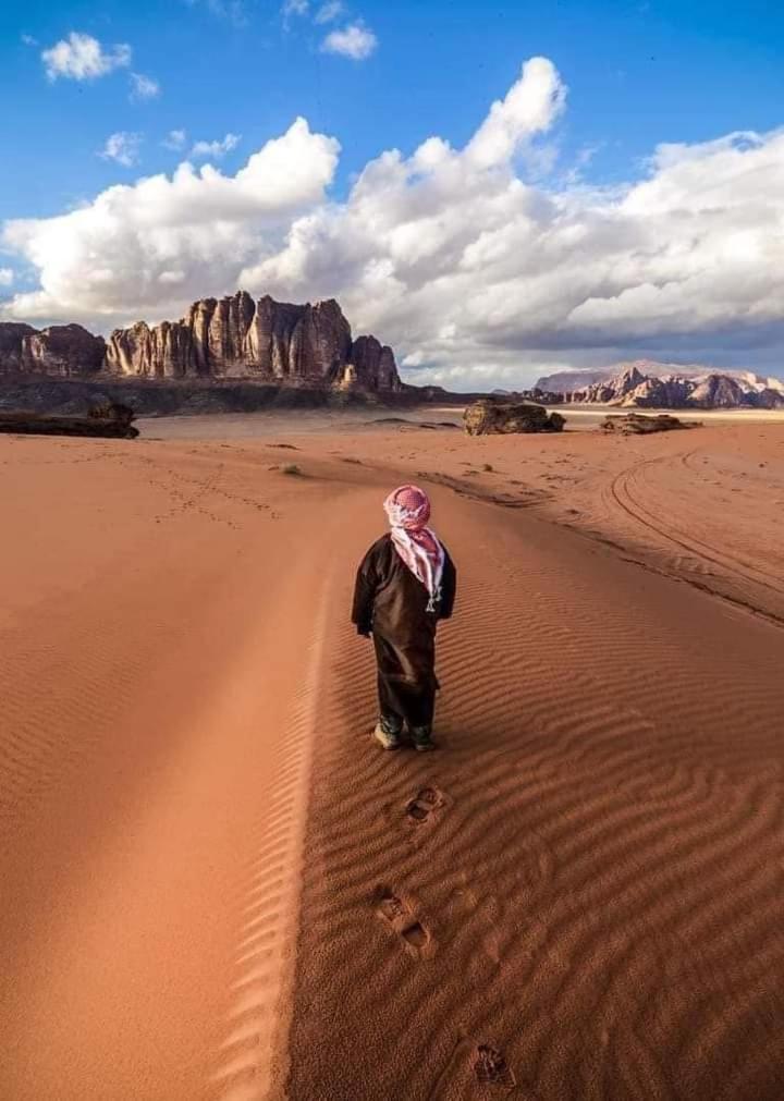 Merry Land Wadi Rum Camp Hotel Exterior photo