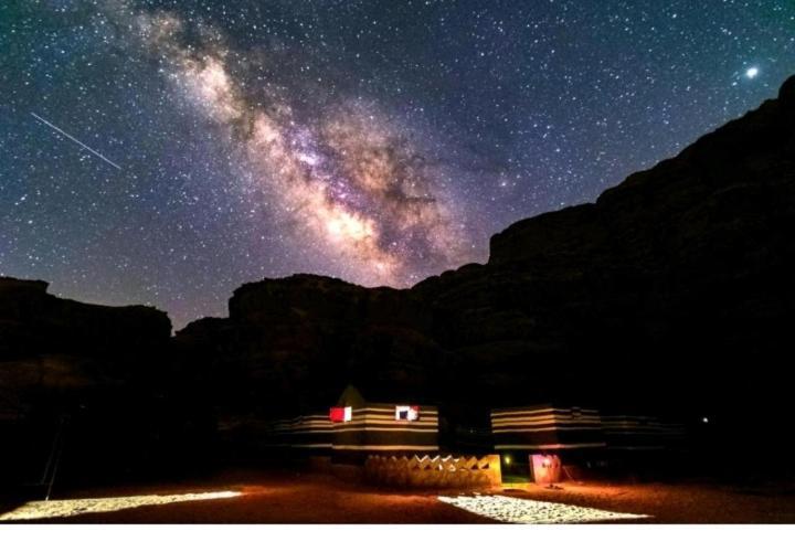 Merry Land Wadi Rum Camp Hotel Exterior photo